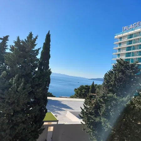 New! Lux F In Near The Sea